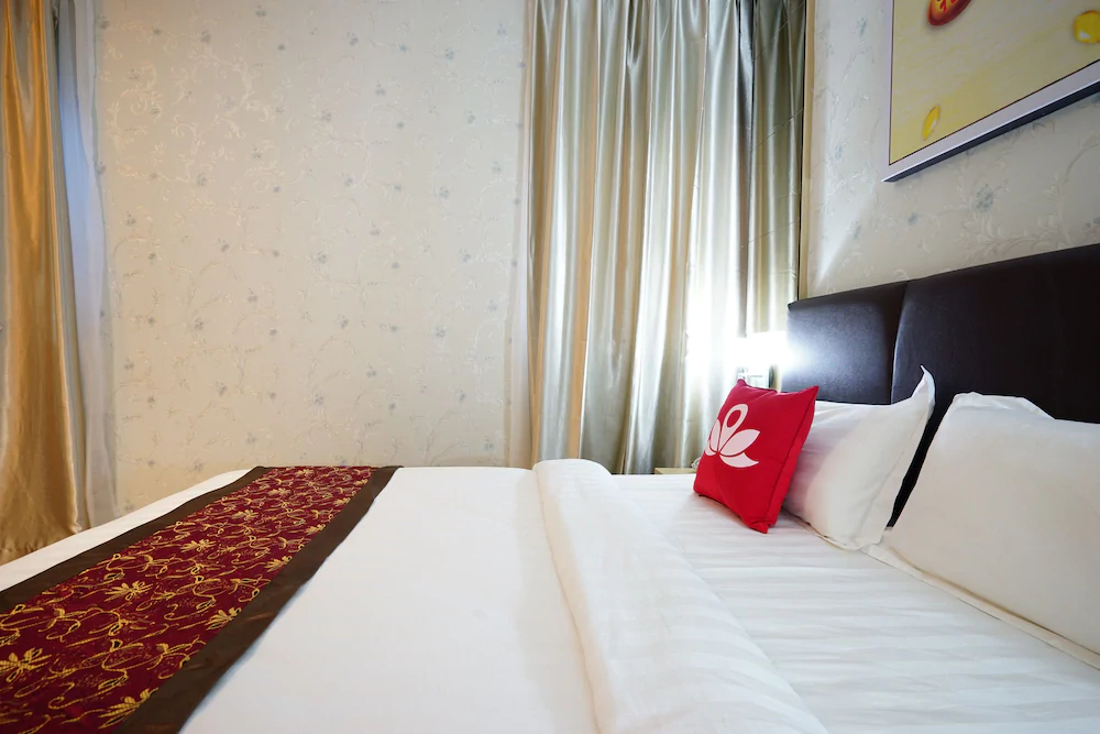 Cardinal Lucky Star Hotel