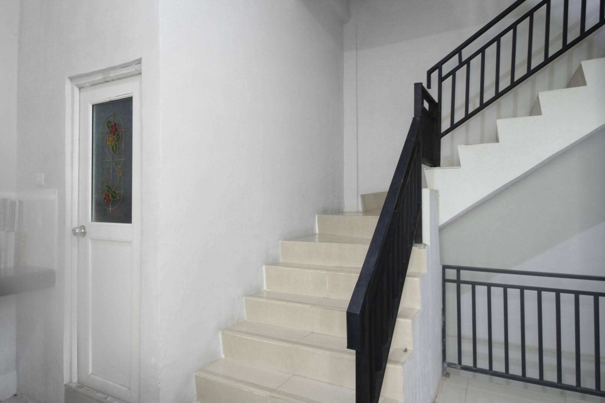 Nagoya Batam Guesthouse