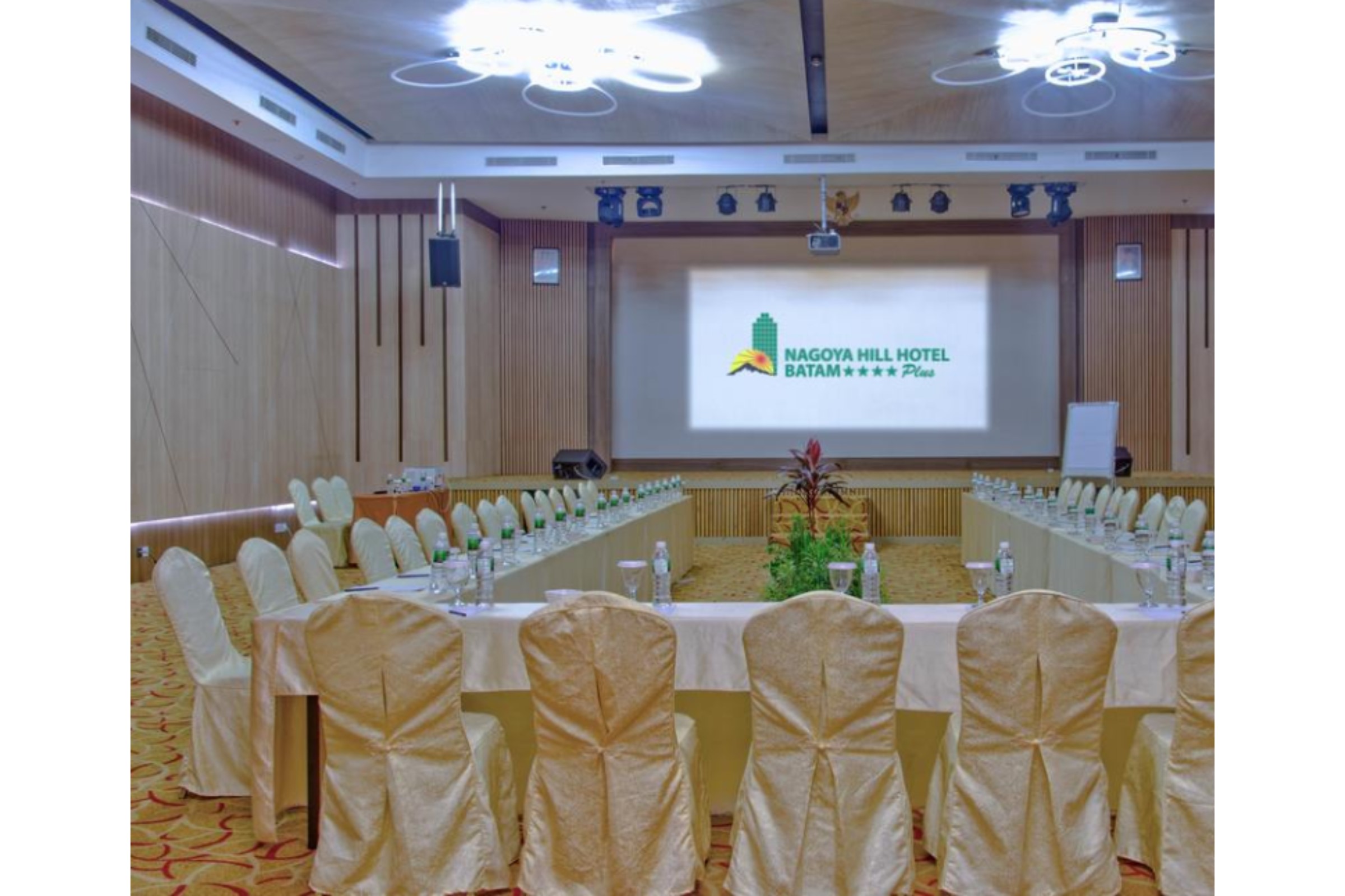 Nagoya Hill Hotel Batam