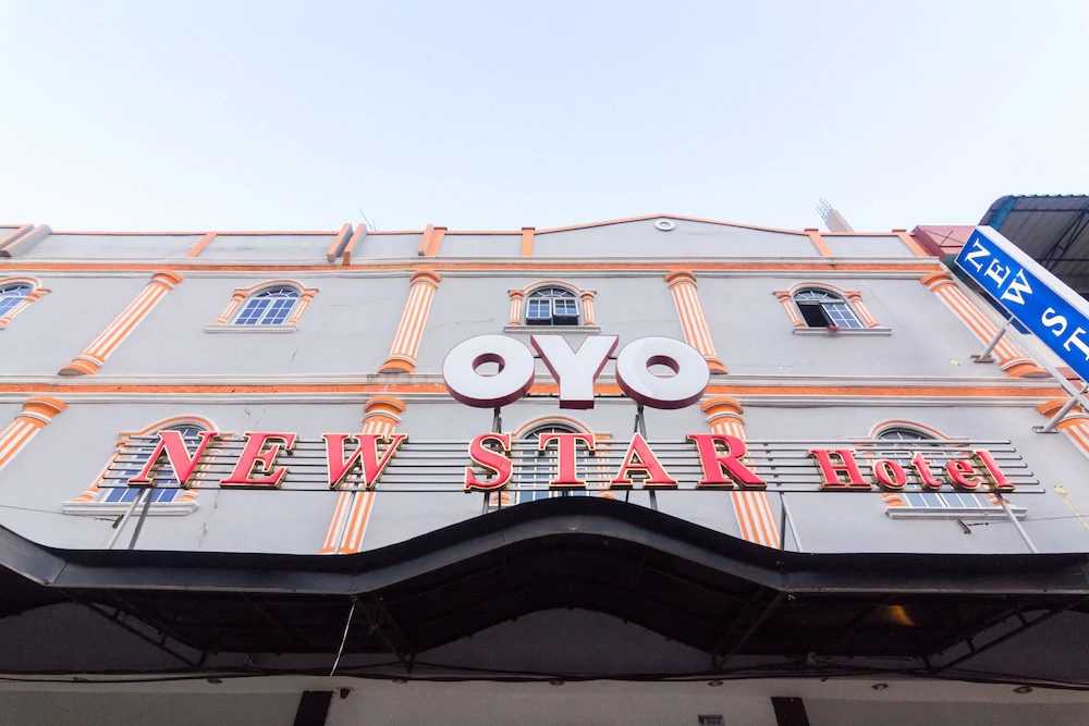 New Star Hotel by OYO Rooms