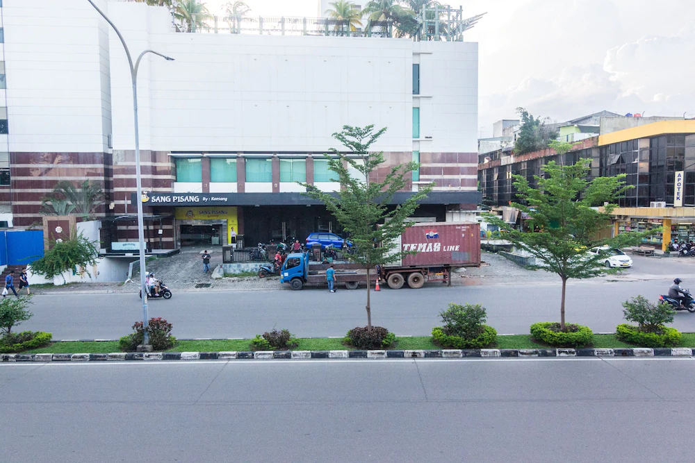 New Star Hotel by OYO Rooms