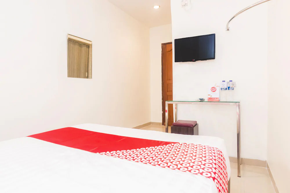 New Star Hotel by OYO Rooms
