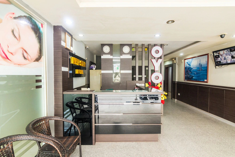 New Star Hotel by OYO Rooms