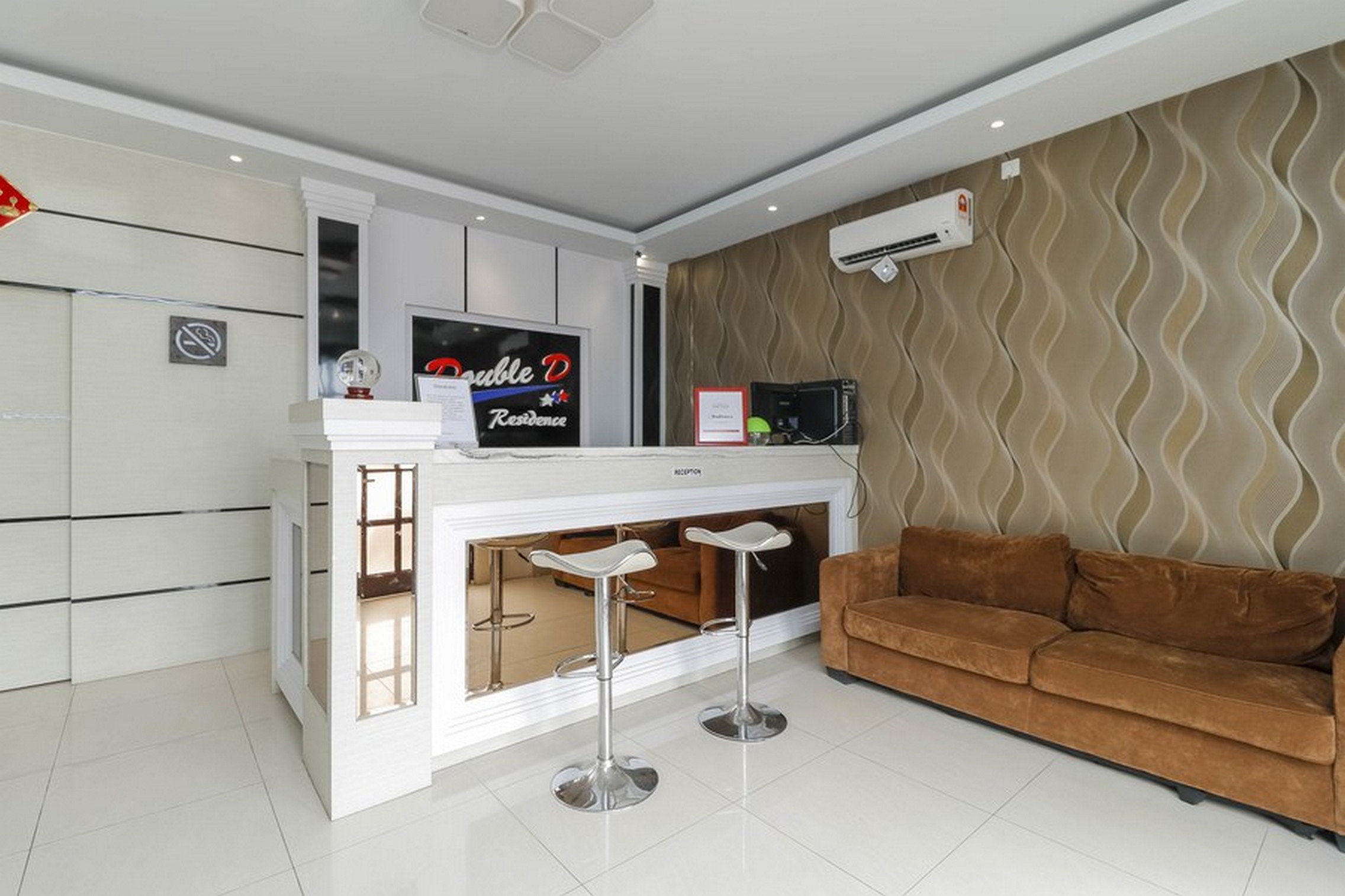 RedDoorz @ Nagoya Indah