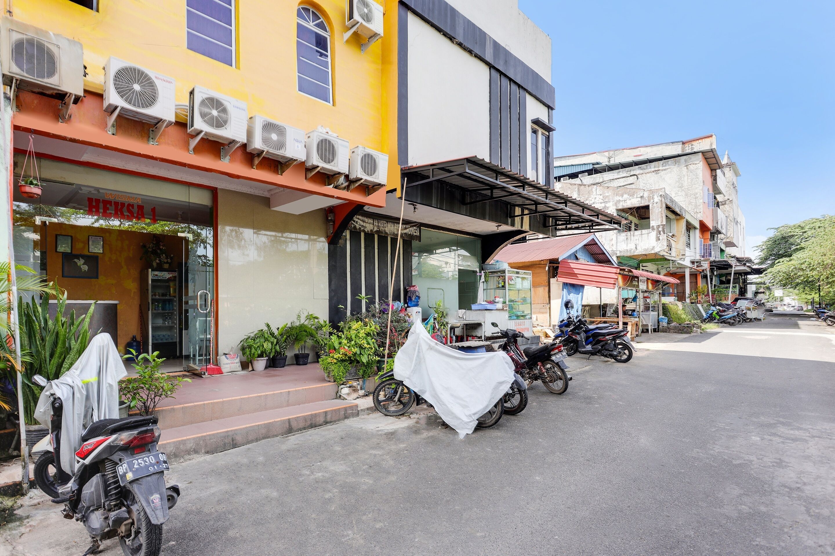 Spot On 91885 Wisma Heksa