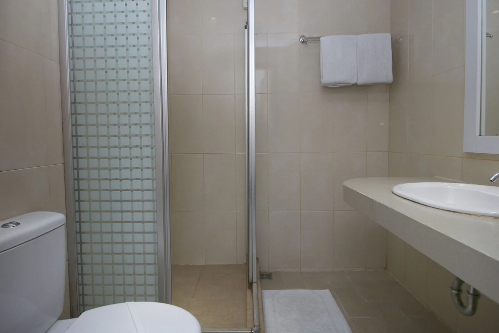 Atsari Hotel by Airy Rooms