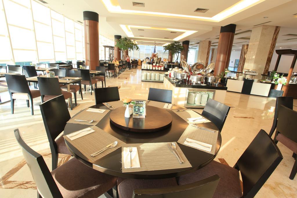 Grand Clarion Kendari