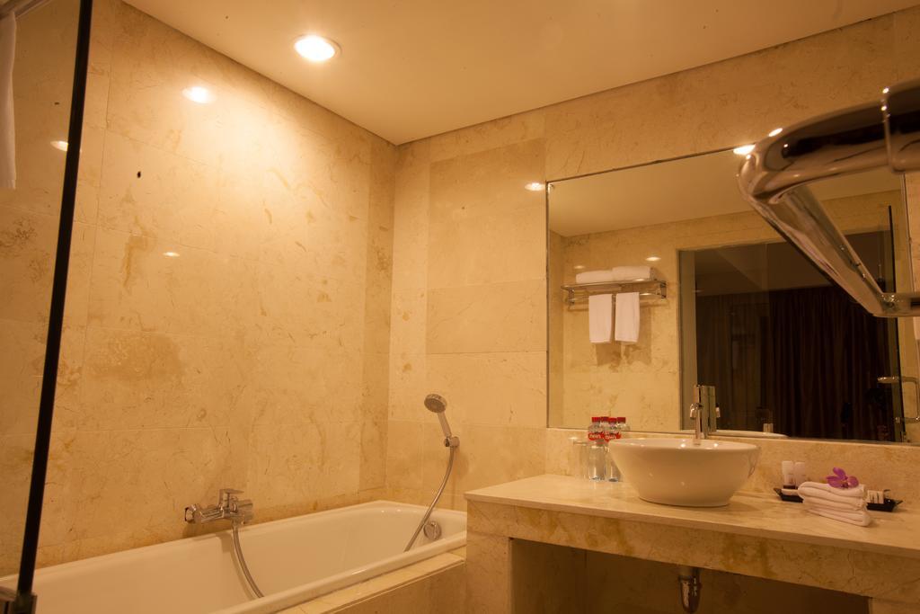 Grand Clarion Kendari