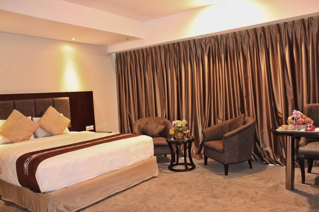 Grand Clarion Kendari