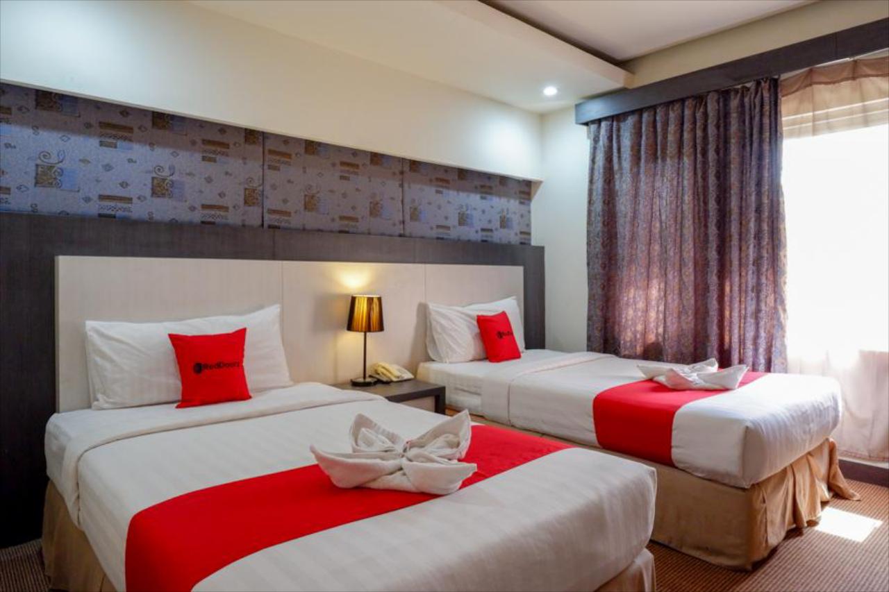 Hotel Benua Kendari by RedDoorz