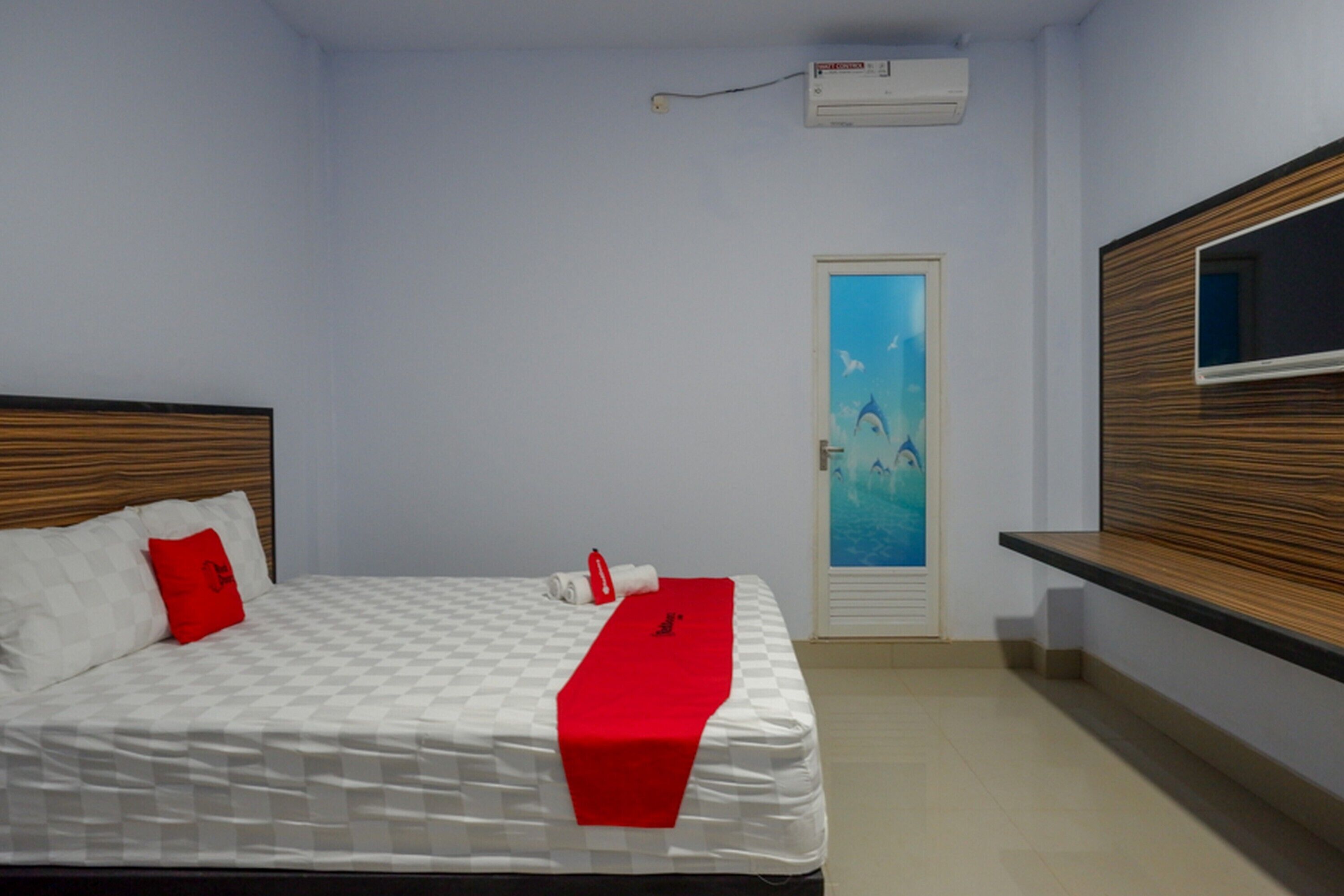 Hotel Viranza by RedDoorz