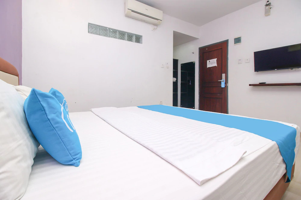 Liras Hotel by Airy Rooms