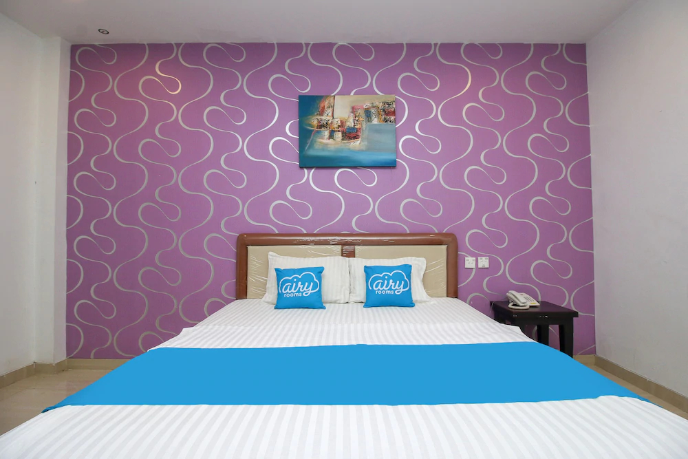 Liras Hotel by Airy Rooms