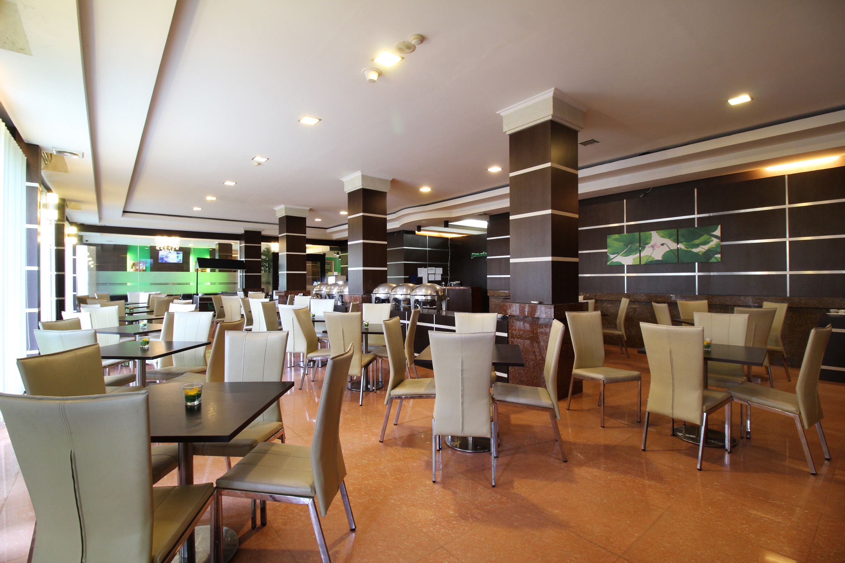Zahra Syariah Hotel by Airy Rooms