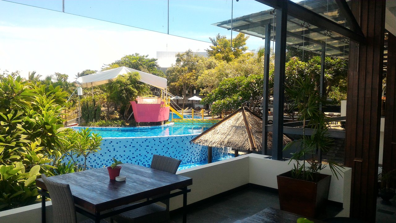 Estrella Hotel & Conference