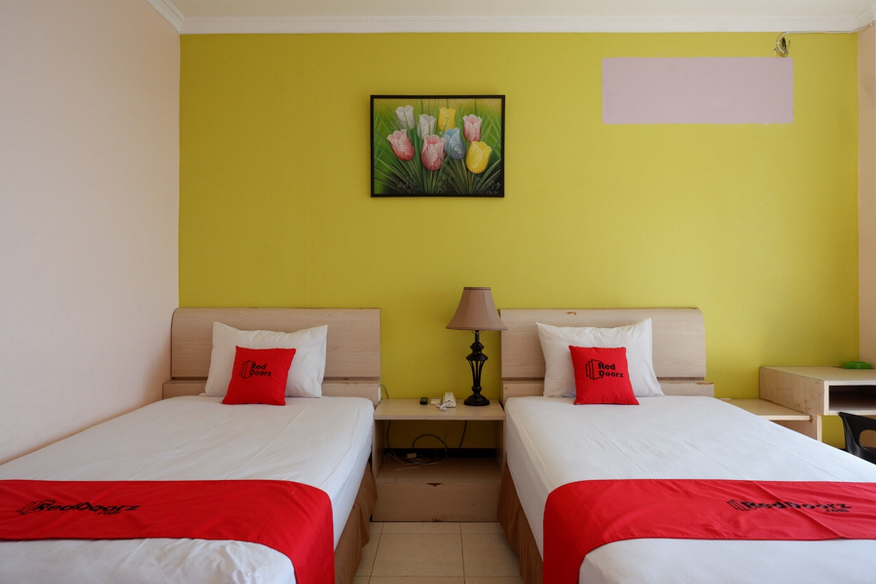 RedDoorz Plus Syariah @ Hotel Boulevard Luwuk