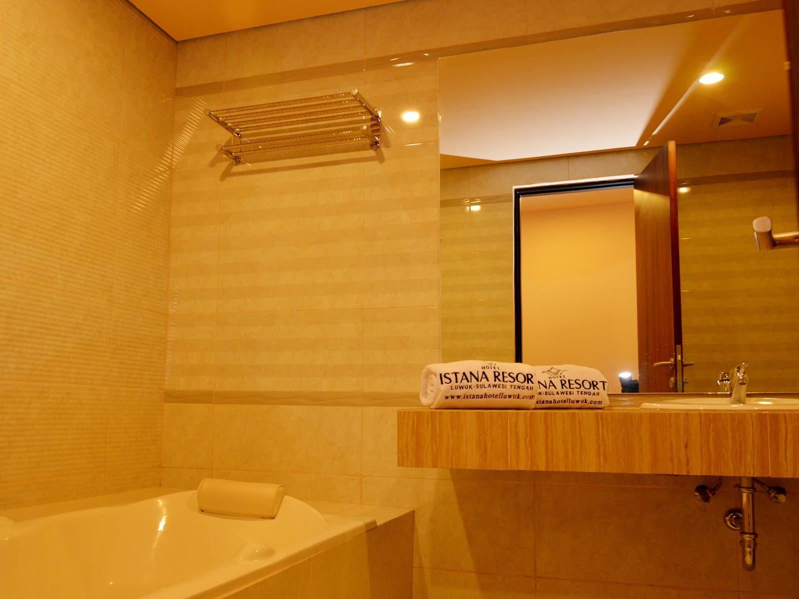 Istana Hotel & Resort
