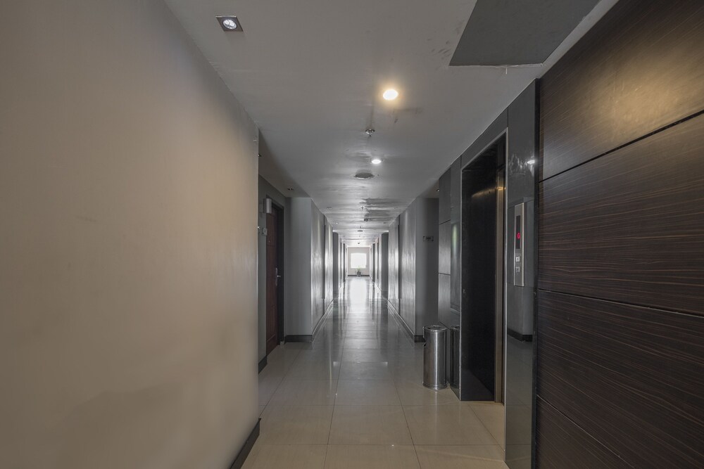 Allson City Hotel by OYO Rooms