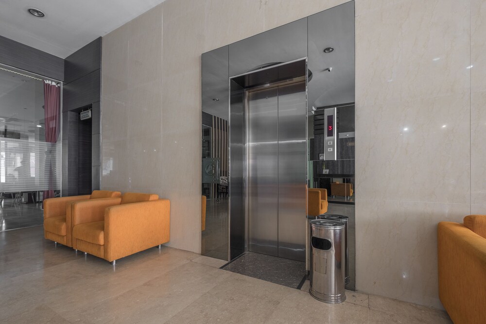 Allson City Hotel by OYO Rooms