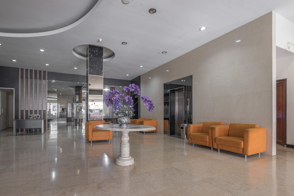 Allson City Hotel by OYO Rooms