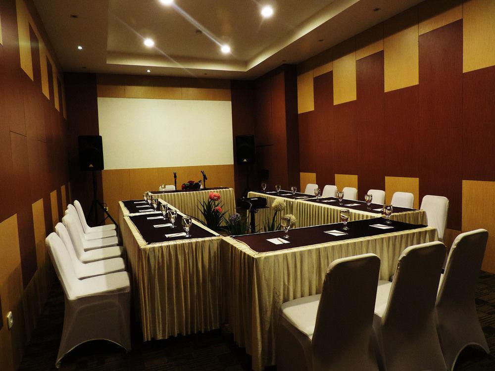 Arbor Biz Hotel