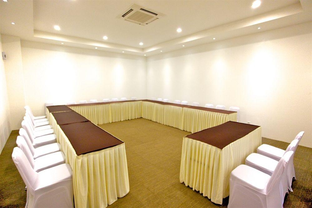 Arbor Biz Hotel