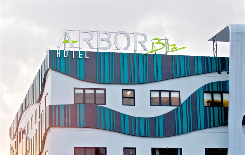 Arbor Biz Hotel