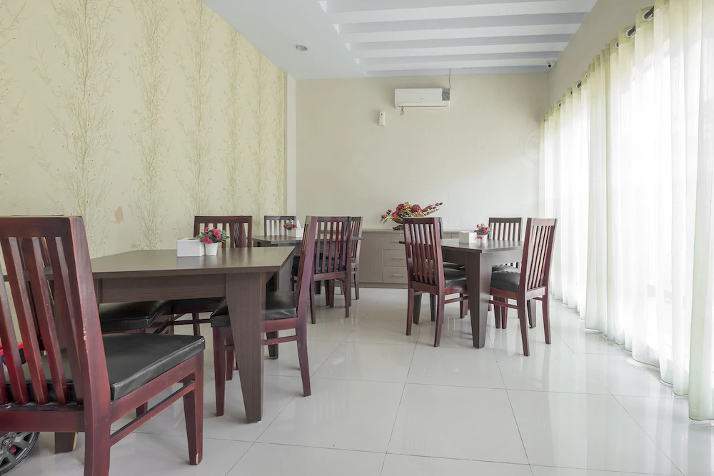 Astra Novilia Hotel