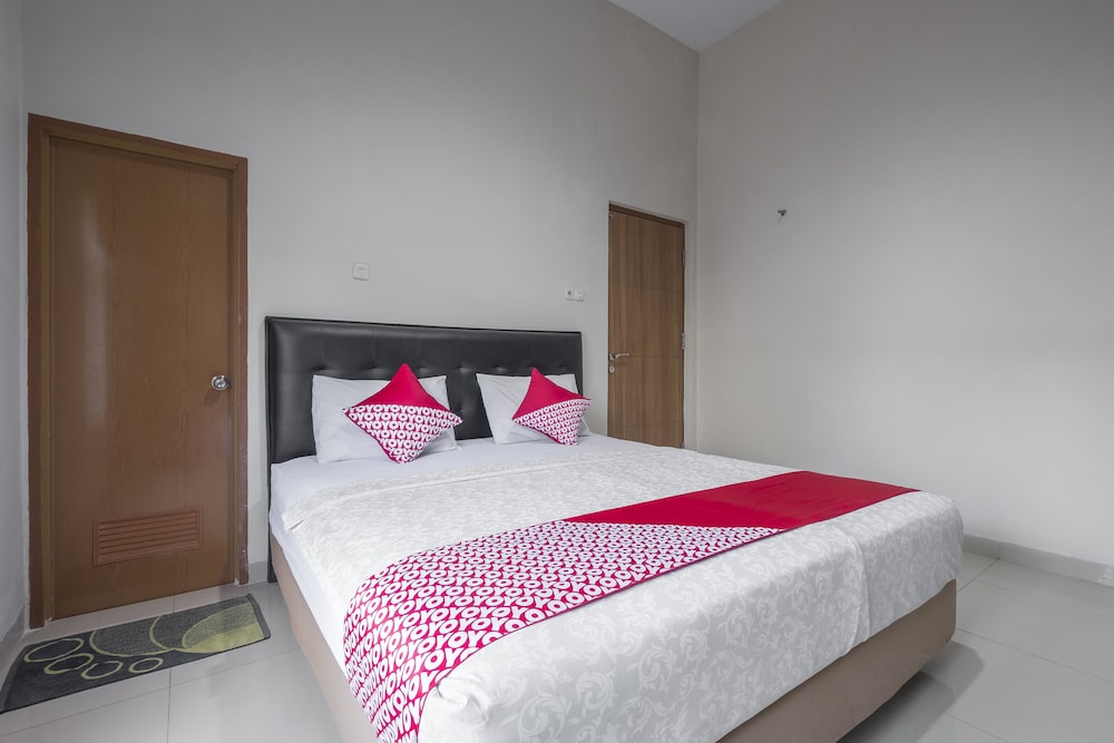 Astra Novilia Hotel