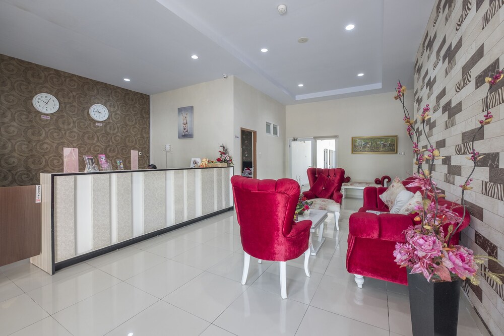 Astra Novilia Hotel