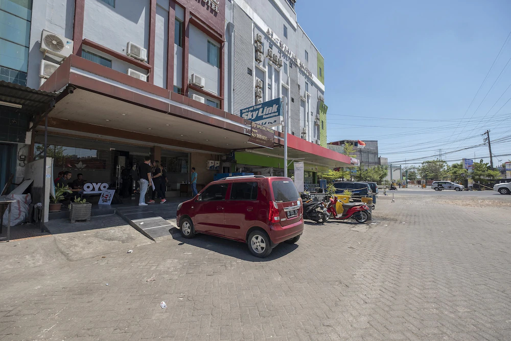 Capital Hotel by OYO Rooms