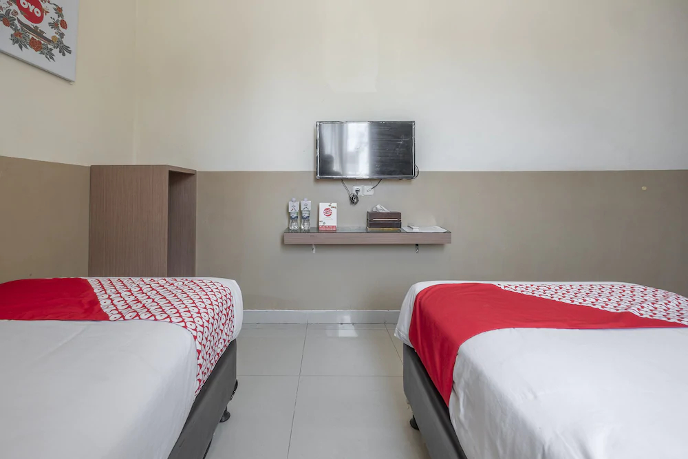 Capital Hotel by OYO Rooms