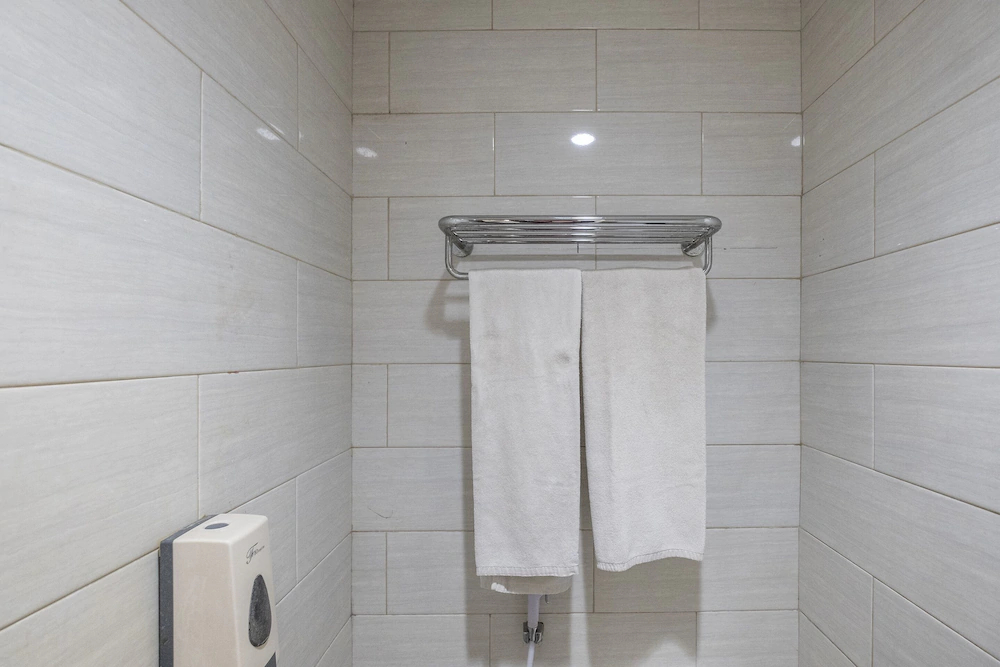 Capital Hotel by OYO Rooms