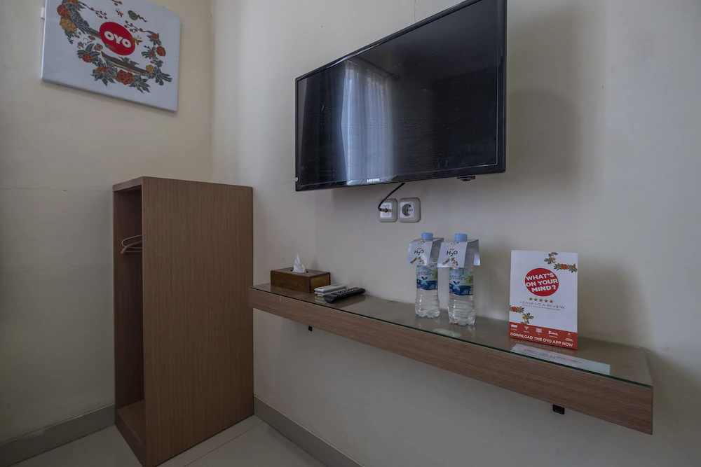 Capital Hotel by OYO Rooms