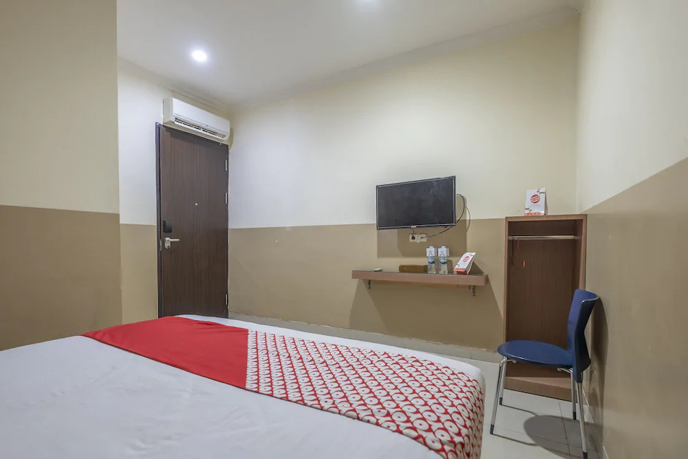 Capital Hotel by OYO Rooms