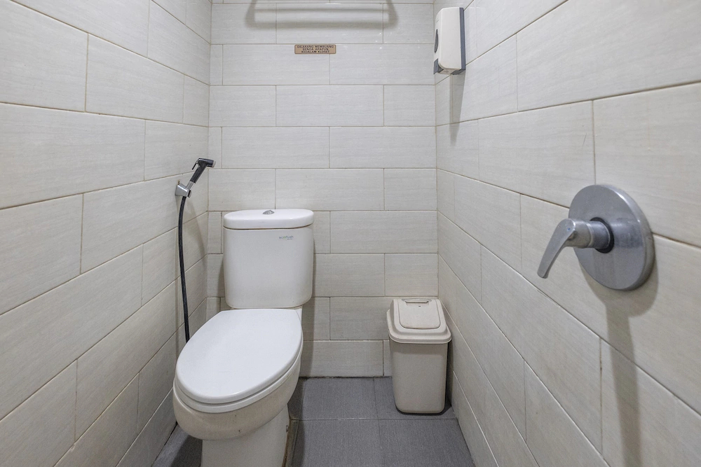 Capital Hotel by OYO Rooms