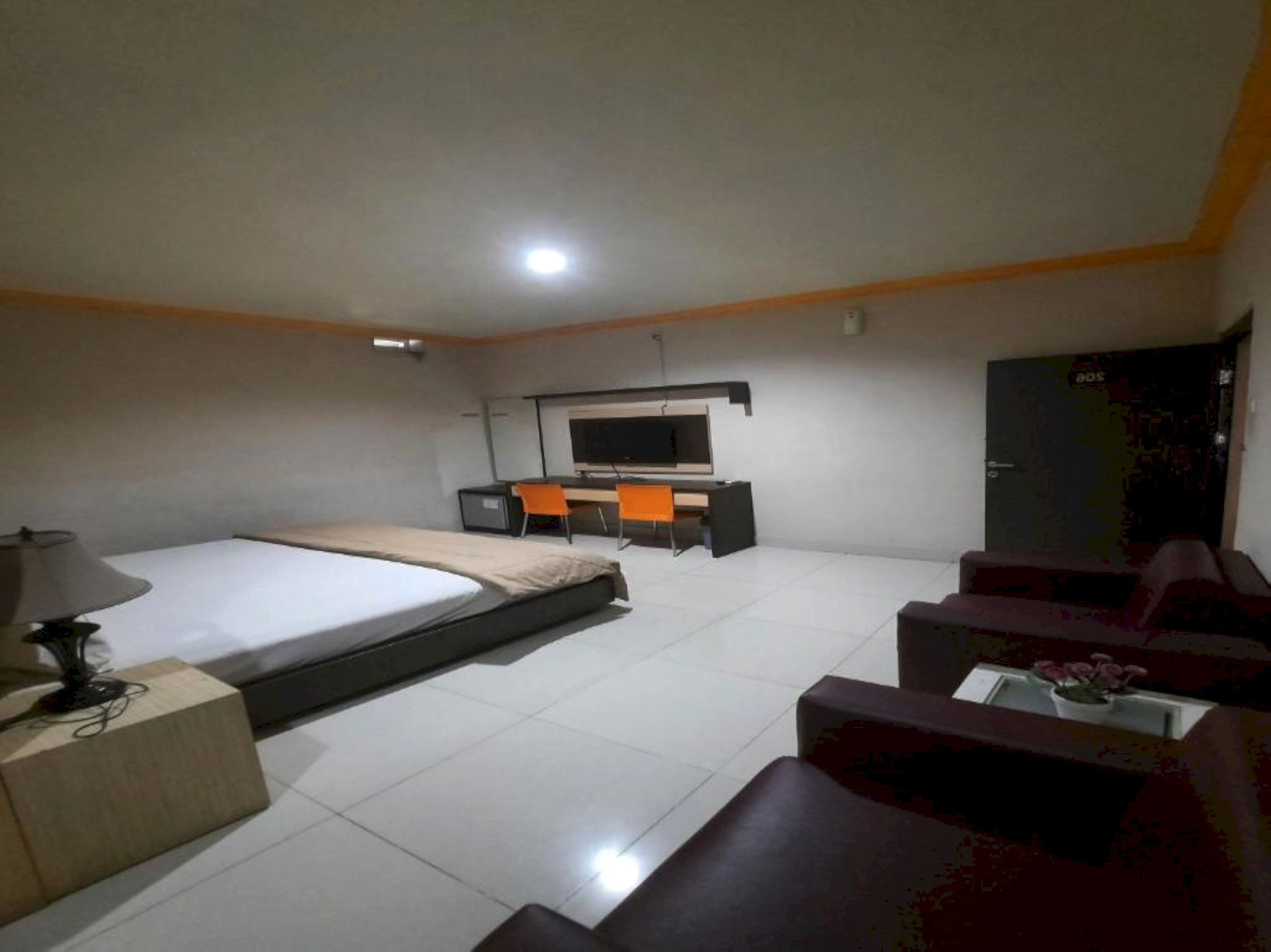 Collection O 93163 Hotel Grand Kartika