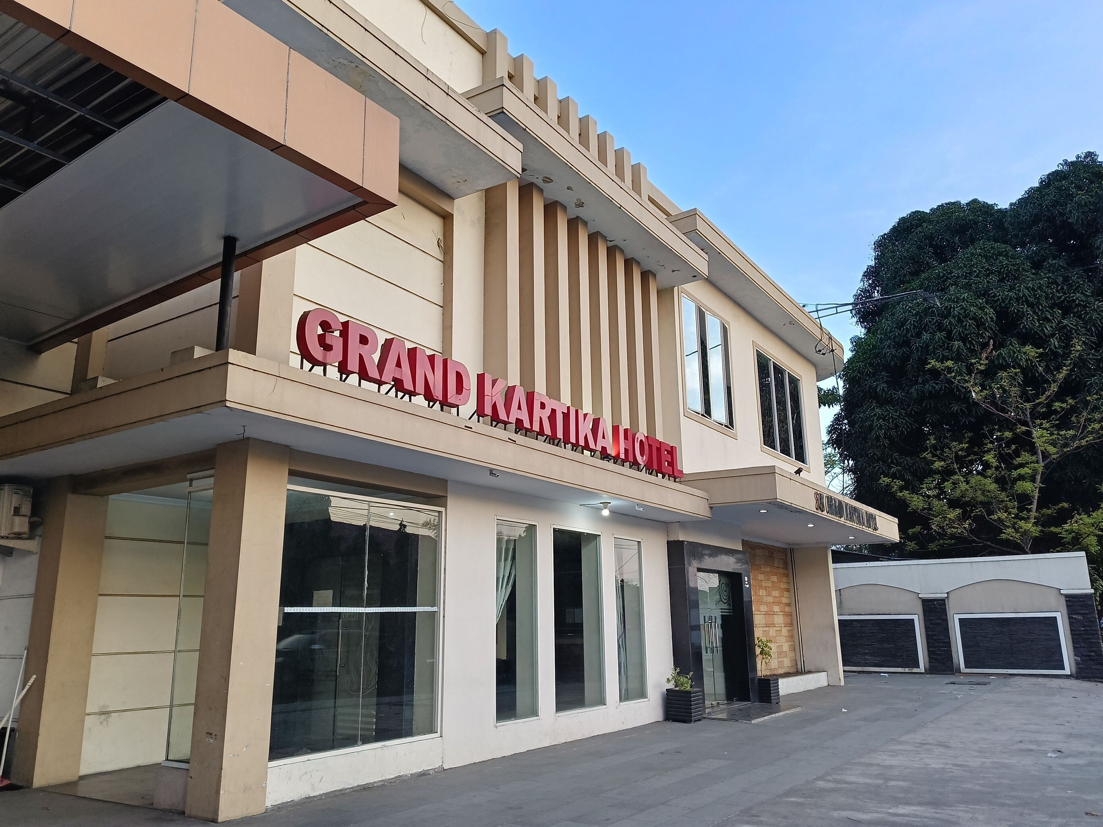 Collection O 93163 Hotel Grand Kartika