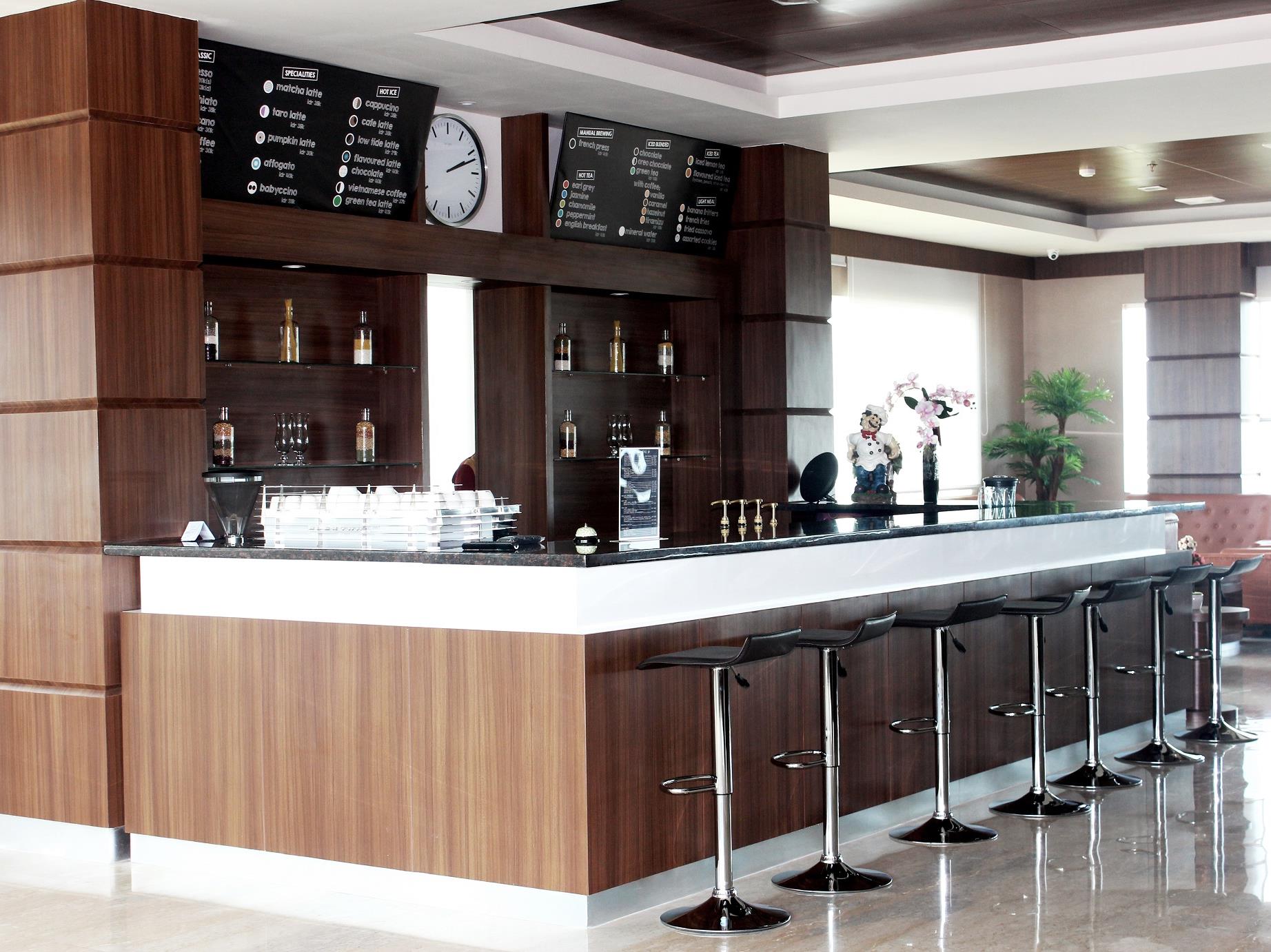Demelia Hotel