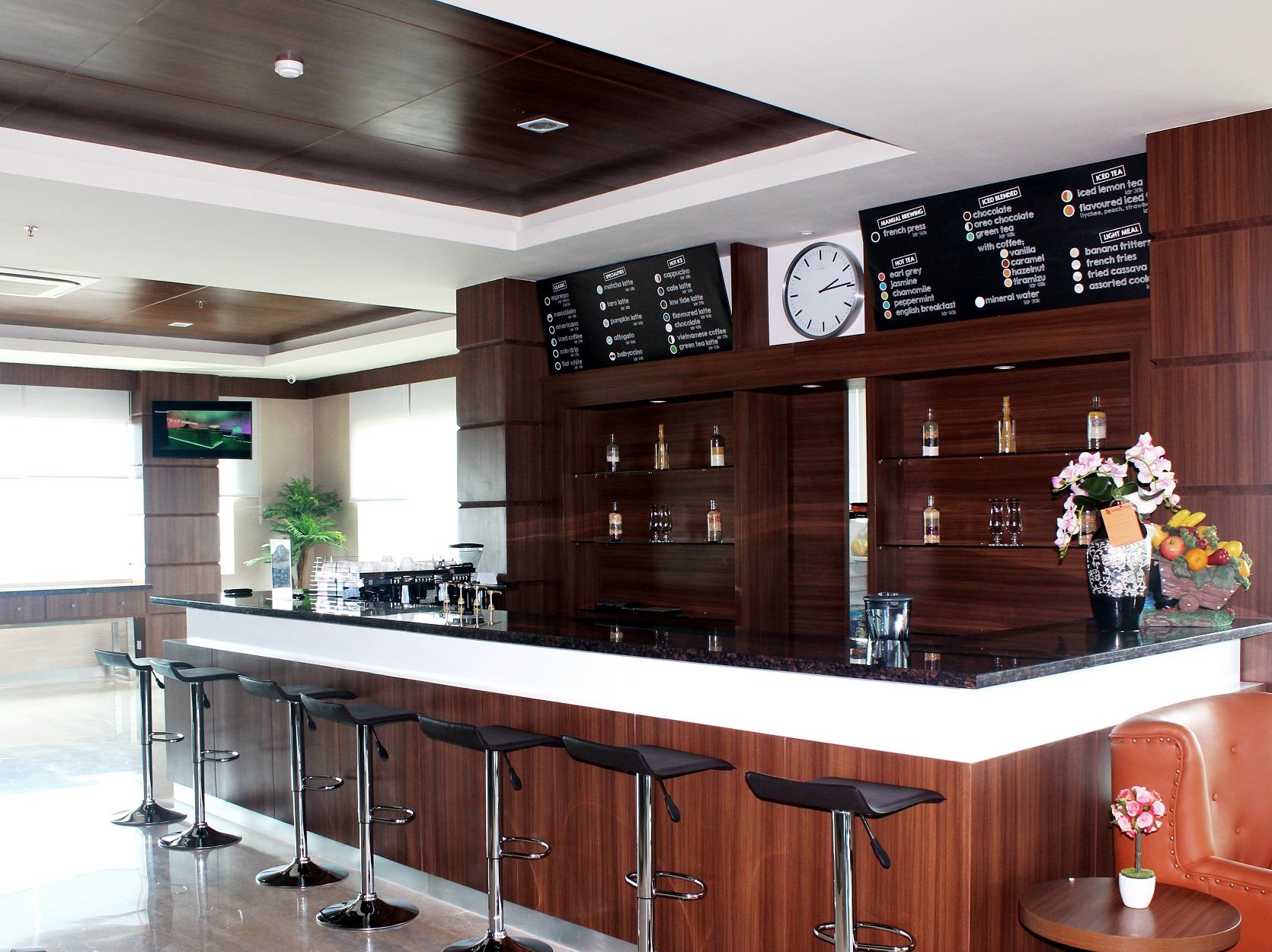 Demelia Hotel