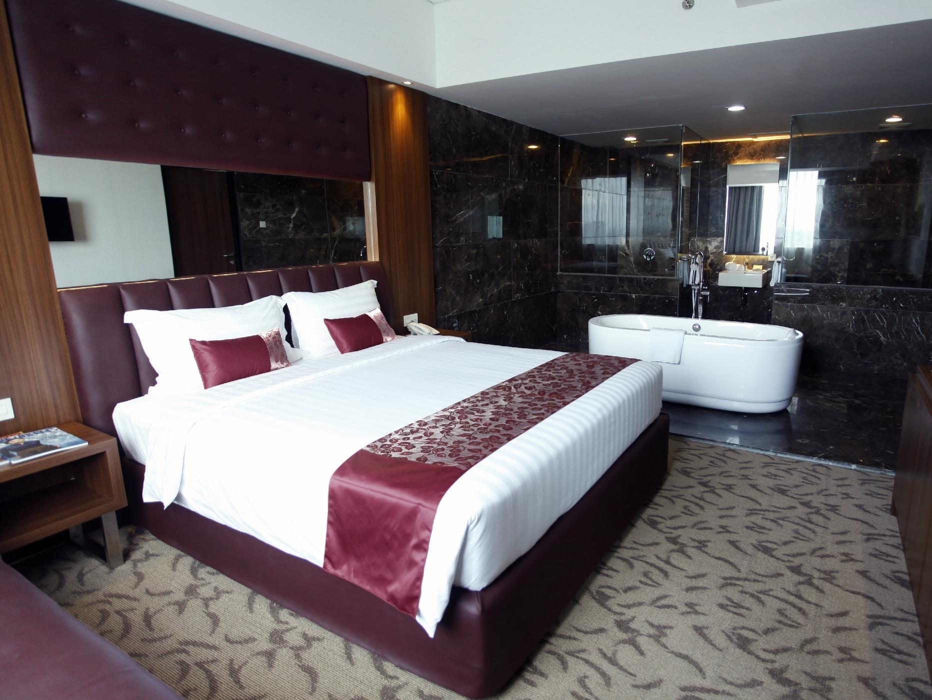 Demelia Hotel