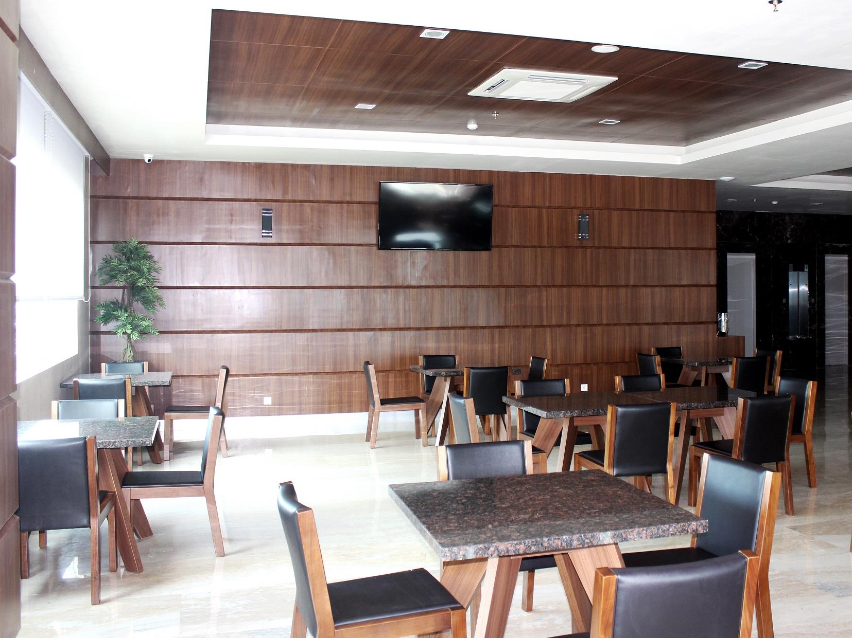 Demelia Hotel
