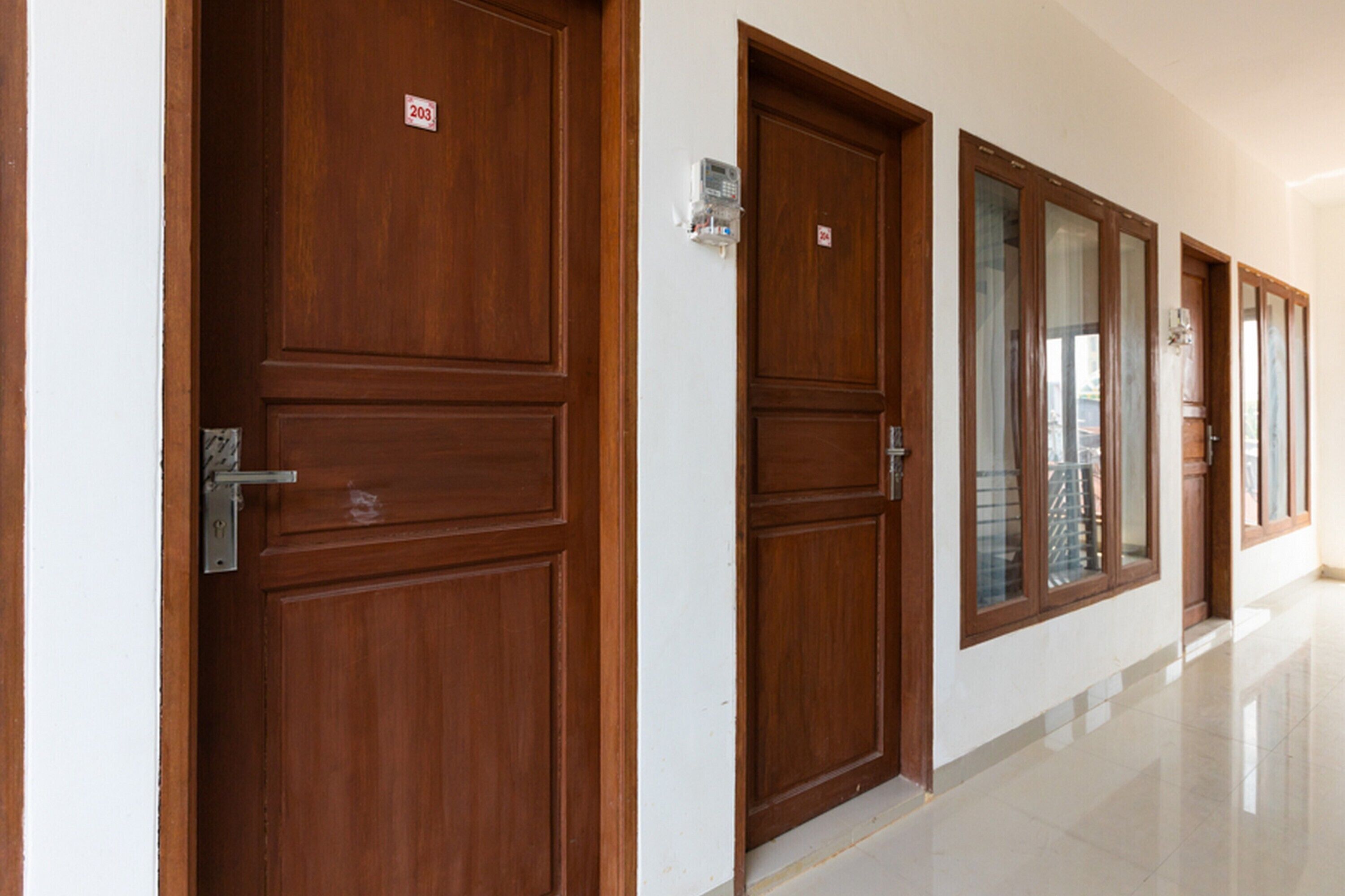 Dtata Guest House by Reddorz