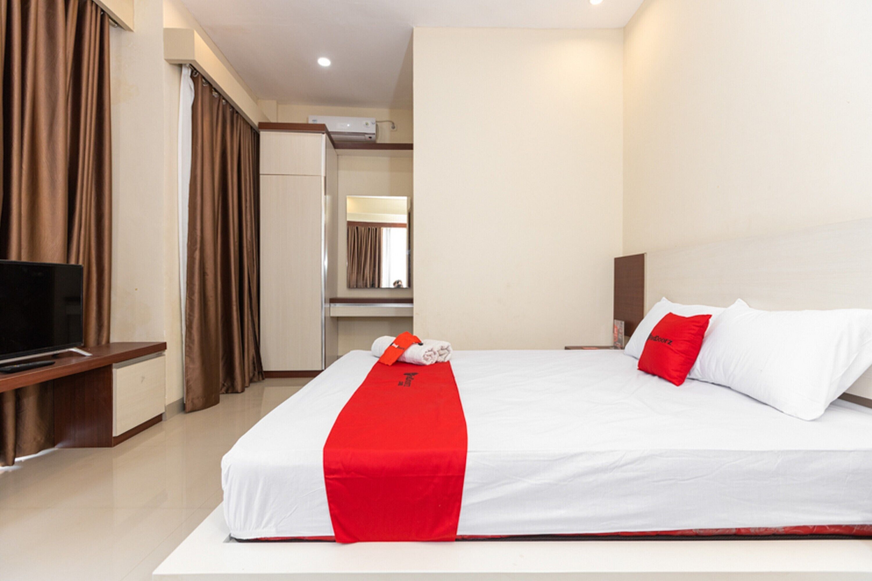 Dtata Guest House by Reddorz