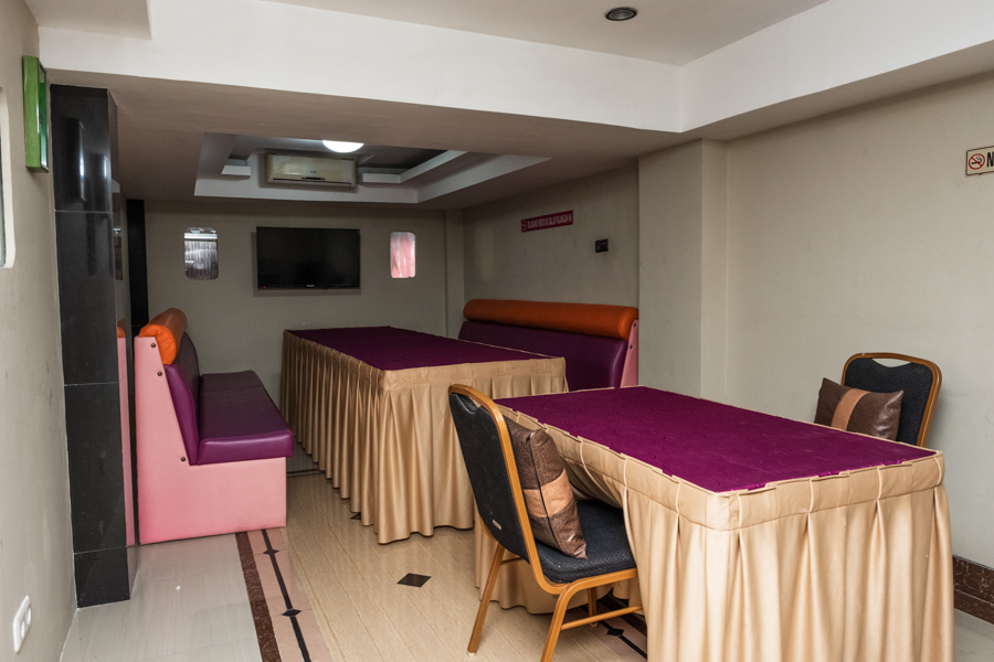 Erin Int Hotel by RedDoorz