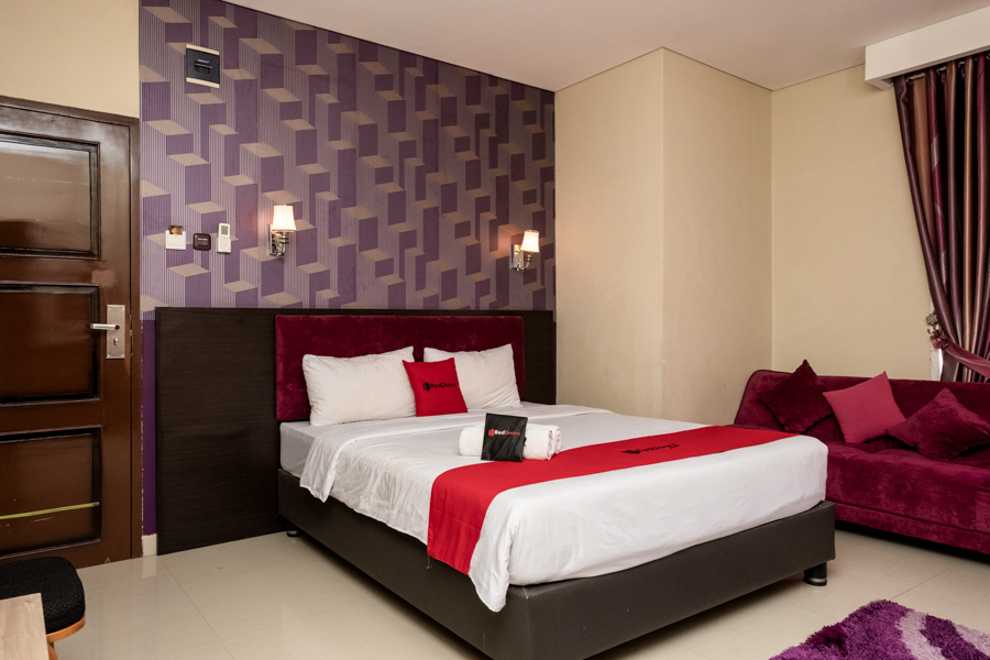 Erin Int Hotel by RedDoorz