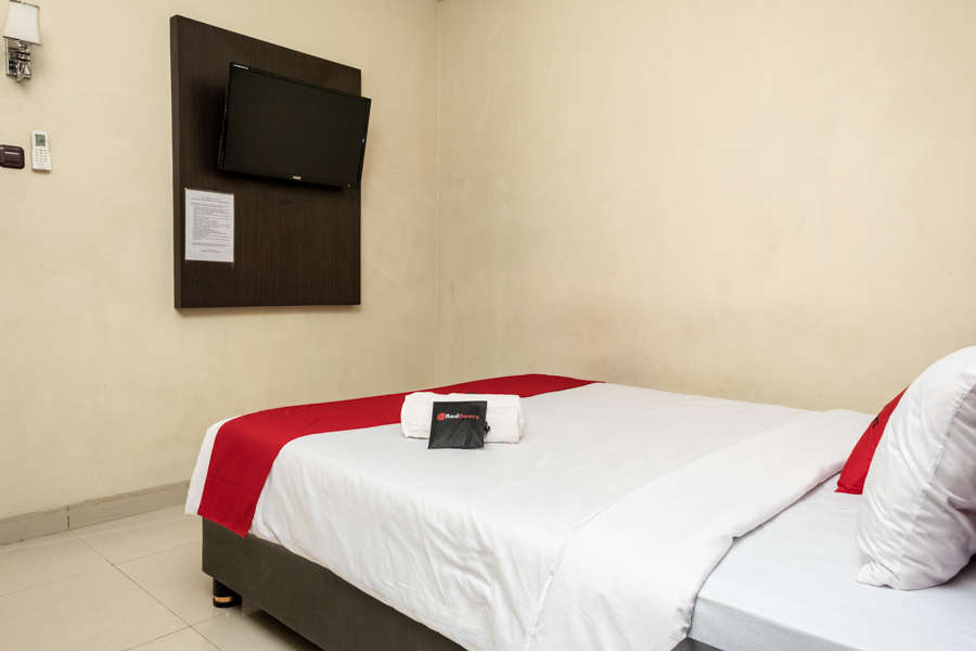 Erin Int Hotel by RedDoorz