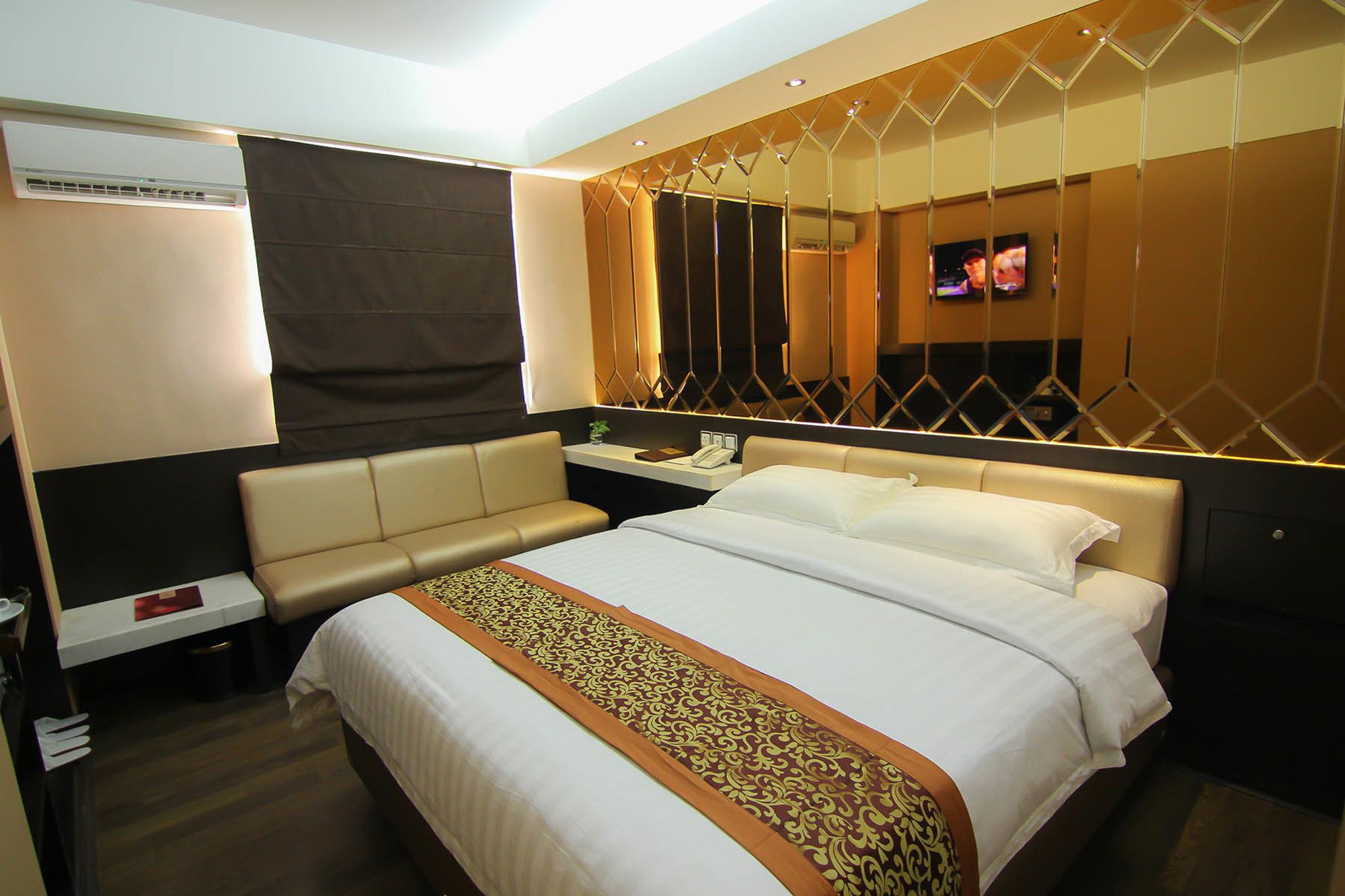 Favor Hotel