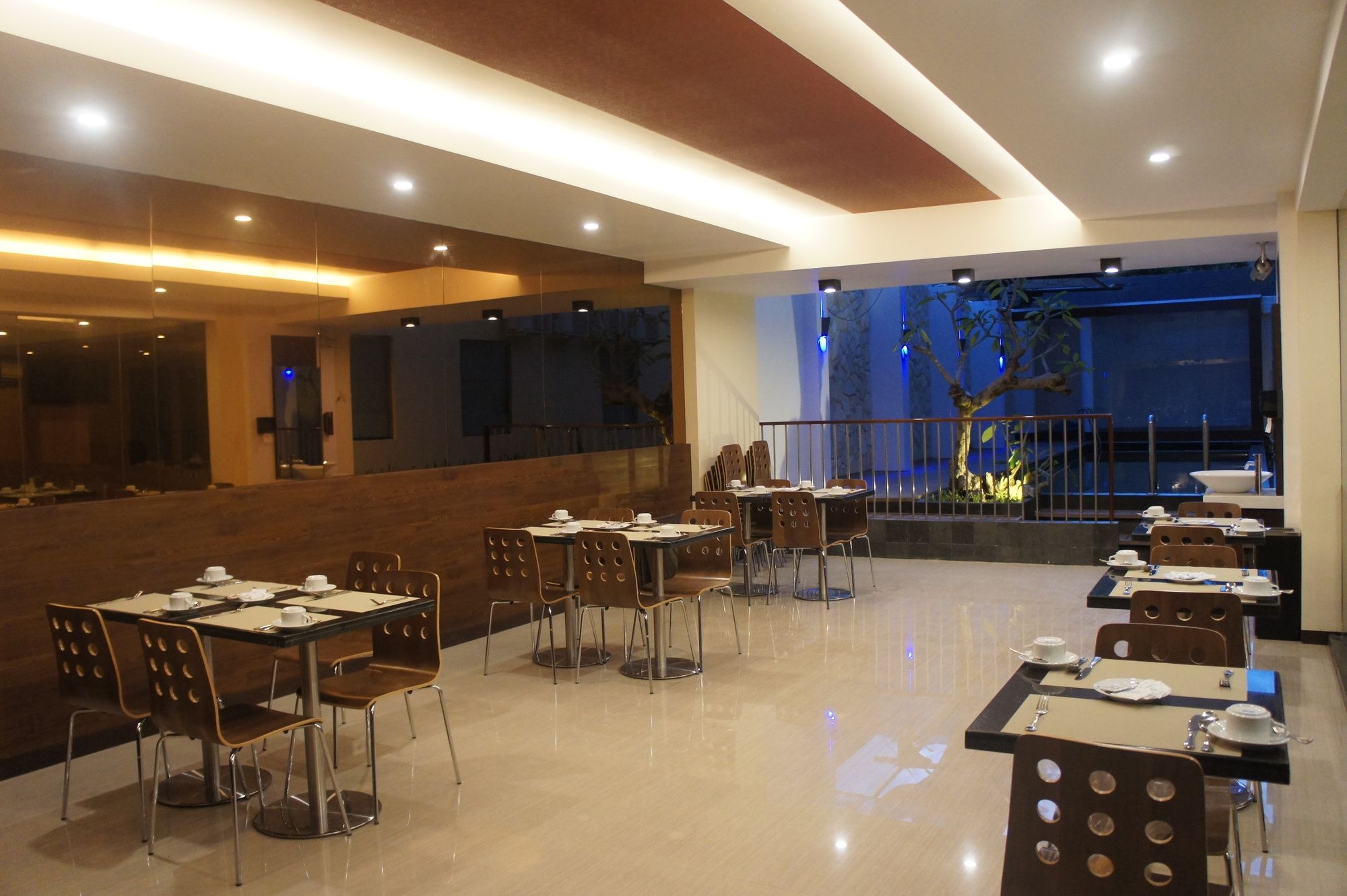 Favor Hotel