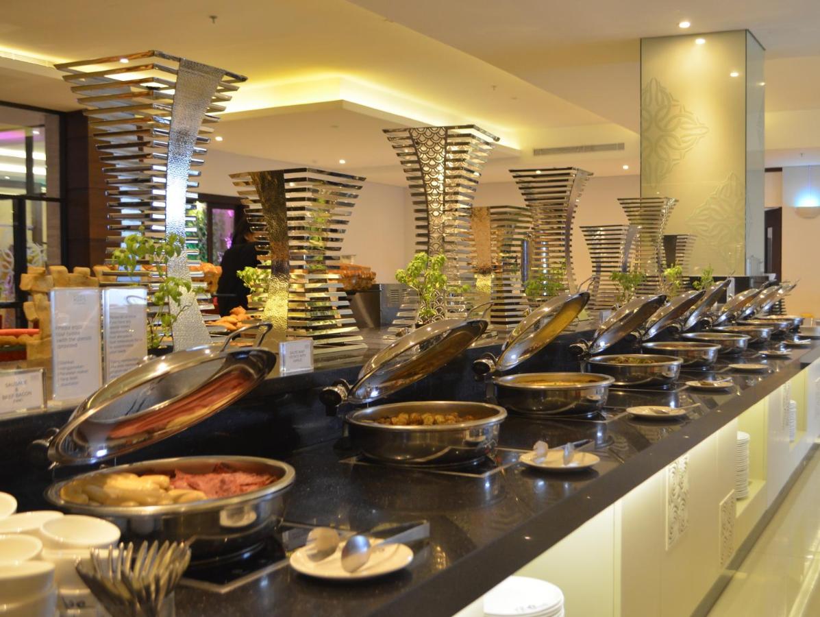 Four Points by Sheraton Makassar